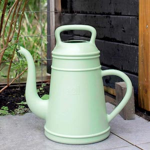 Watering Cans Lungo from Suttons