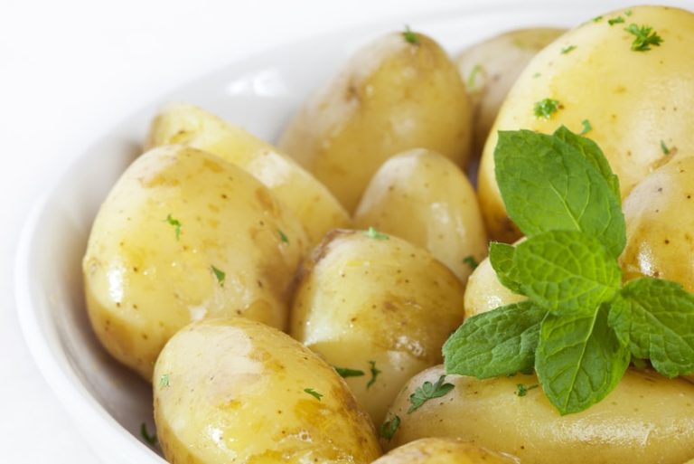 The best new potatoes to grow at home Suttons Gardening Grow How