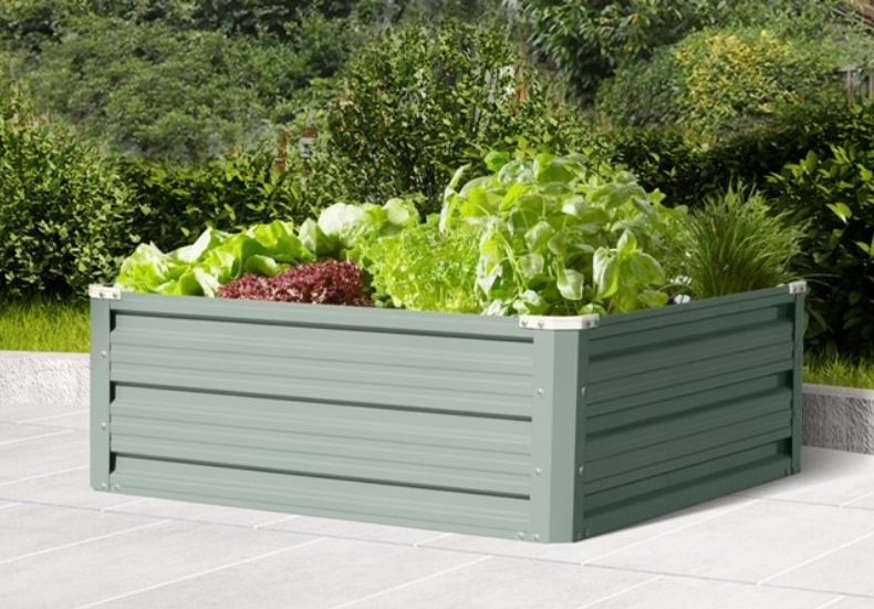 Metal raised garden bed